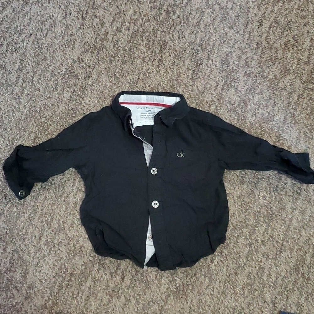 Calvin Klein shirt size 6/9 months